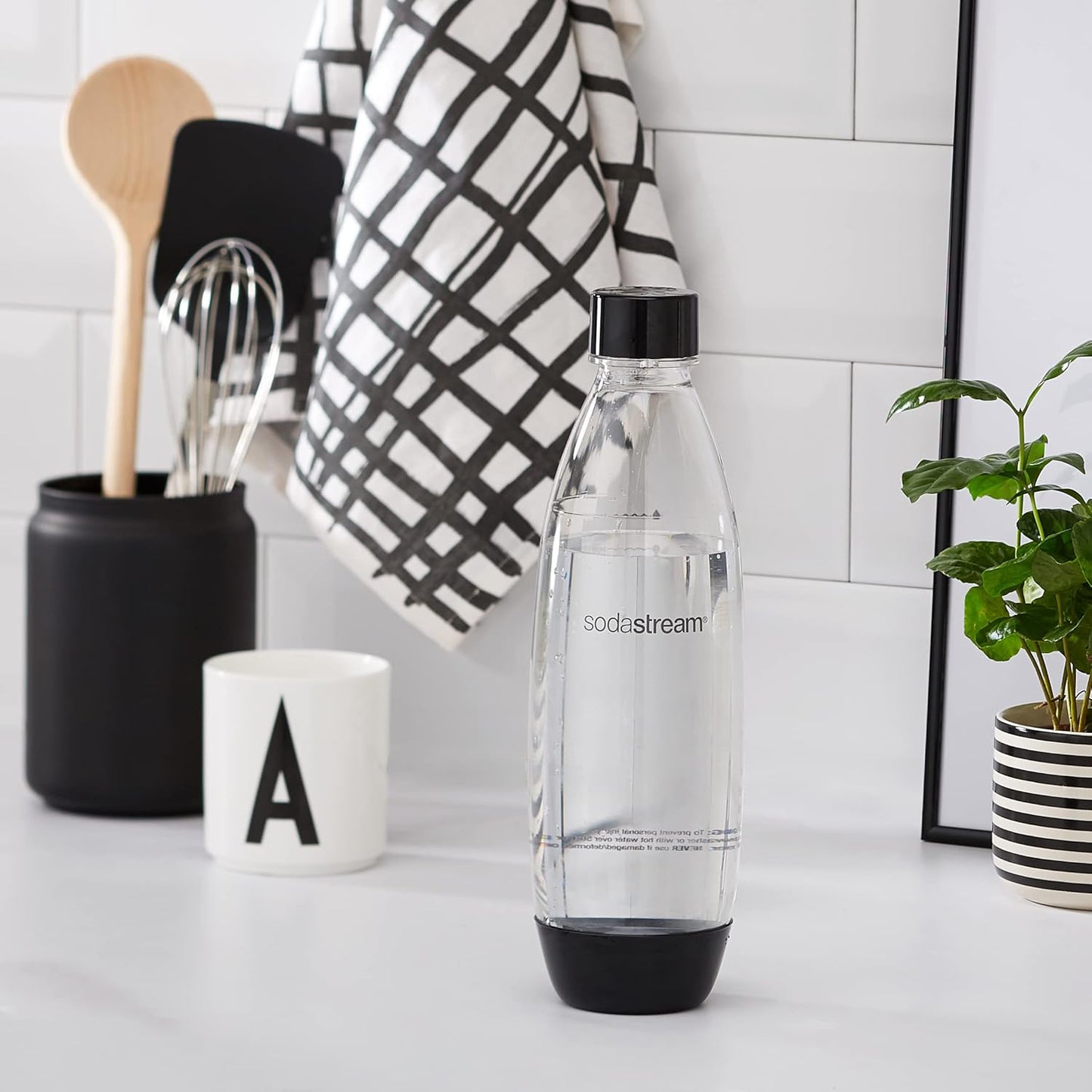 Conjunto de 2 Garrafas Plásticas 1 Litro SodaStream Preta